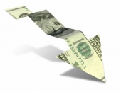 ASV dolāra vērtība sarūk gan pret eiro, gan Lielbritānijas mārciņu