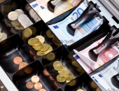 Mācība no Gan Bei gadījuma nav gūta; uzņēmumi joprojām krāpjas ar kases aparātiem