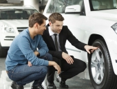 Rosina paplašināt obligāti norādāmo informāciju auto tirdzniecības vietās