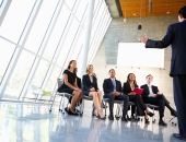 Aicina uzņēmējus dibināt kontaktus Itālijā