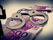 Par algas izmaksu aploksnē - kriminālatbildība