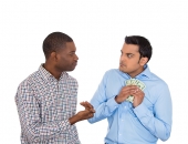 Kā rīkoties, ja pretējā puse noliedz savu parādu? 