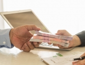 Līdz 1.jūnijam jāinformē par aizdevumiem, kuru apmērs ir lielāks par 15 000 EUR