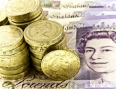 Pēc referenduma milzīgs kritums mārciņai; labi neklājas arī eiro