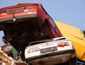 Lietotu auto tirgus Latvijā turpina sarukt