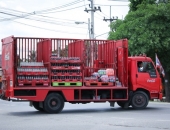 Pēc ES prasības Polija atceļ lielveikalu nodokli