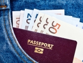 Šķērsojot ES robežu, jādeklarē skaidra nauda 10 000 eiro vai vairāk apmērā