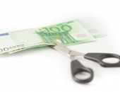 Biedrību darbiniekiem nākamgad nodokļi būs lielāki par atalgojumu "uz rokas"