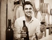 Mainīs regulējumu par mazajām alkoholisko dzērienu darītavām