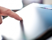 "Clear Channel Latvia" pirmā interaktīvo reklāmas stendu tīkla izveidē Latvijā investē 125 000 eiro