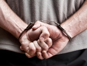 Apturēts grupējums, kas valstij izkrāpis 900 tūkstošus eiro