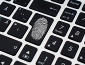 Saeima eID karti nosaka kā obligātu personu apliecinošu dokumentu