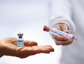 Atvieglo darbinieku testēšanas procesu