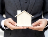 Precizē nekustamā īpašuma darījumu starpnieka kvalifikācijas nosacījumus 