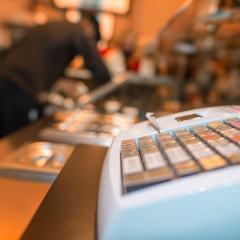 iFinanses.lv Bizness 