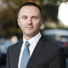 Ko darīt kreditoram, ja parādnieks regulāri maina dzīvesvietas adresi?