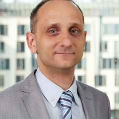 Vai auto tirgotājam  jāmaksā auto nodoklis?