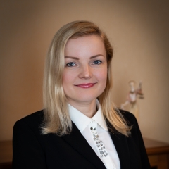 Kādi dokumenti uzņēmuma īpašniecei jānoformē, dodoties dekrētā?