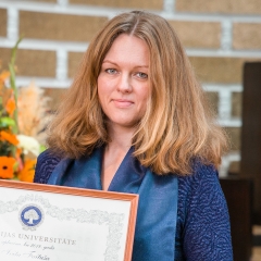 Vai biedrība drīkst segt lidmašīnas biļetes izmaksas bērnam?